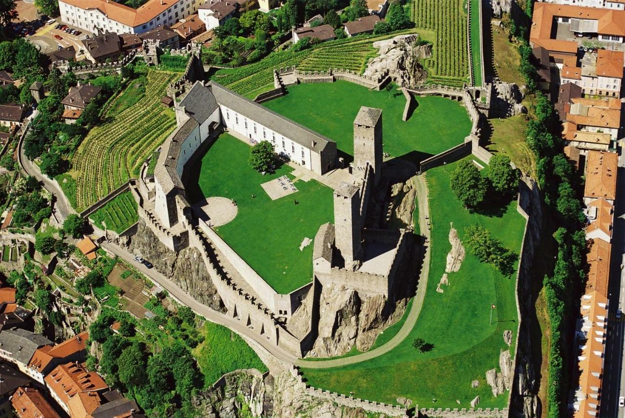 شقة Bellinzona Piazza Collegiata المظهر الخارجي الصورة